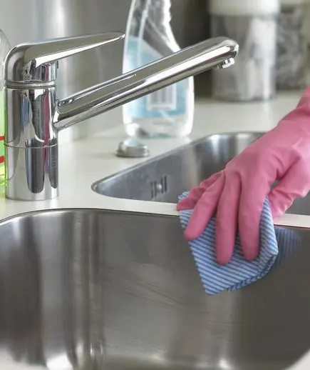 تمیز کردن سینک ظرفشویی
