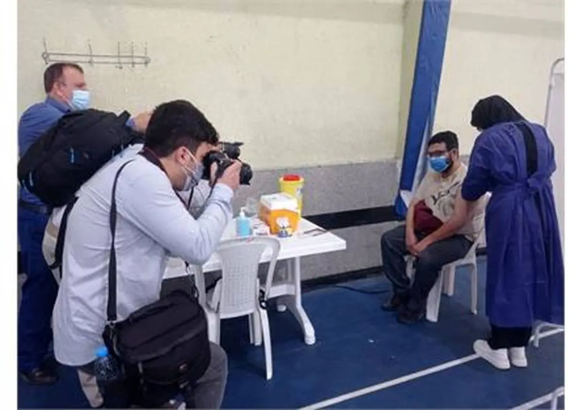 خبرنگاران گرگان و غرب گلستان واکسینه کرونایی شدند
