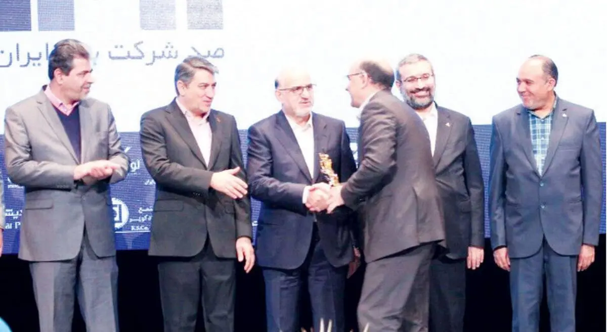 فولاد مبارکه «شرکت پیشرو» در بین 500 بنگاه صنعتی و اقتصادی موفق ایران