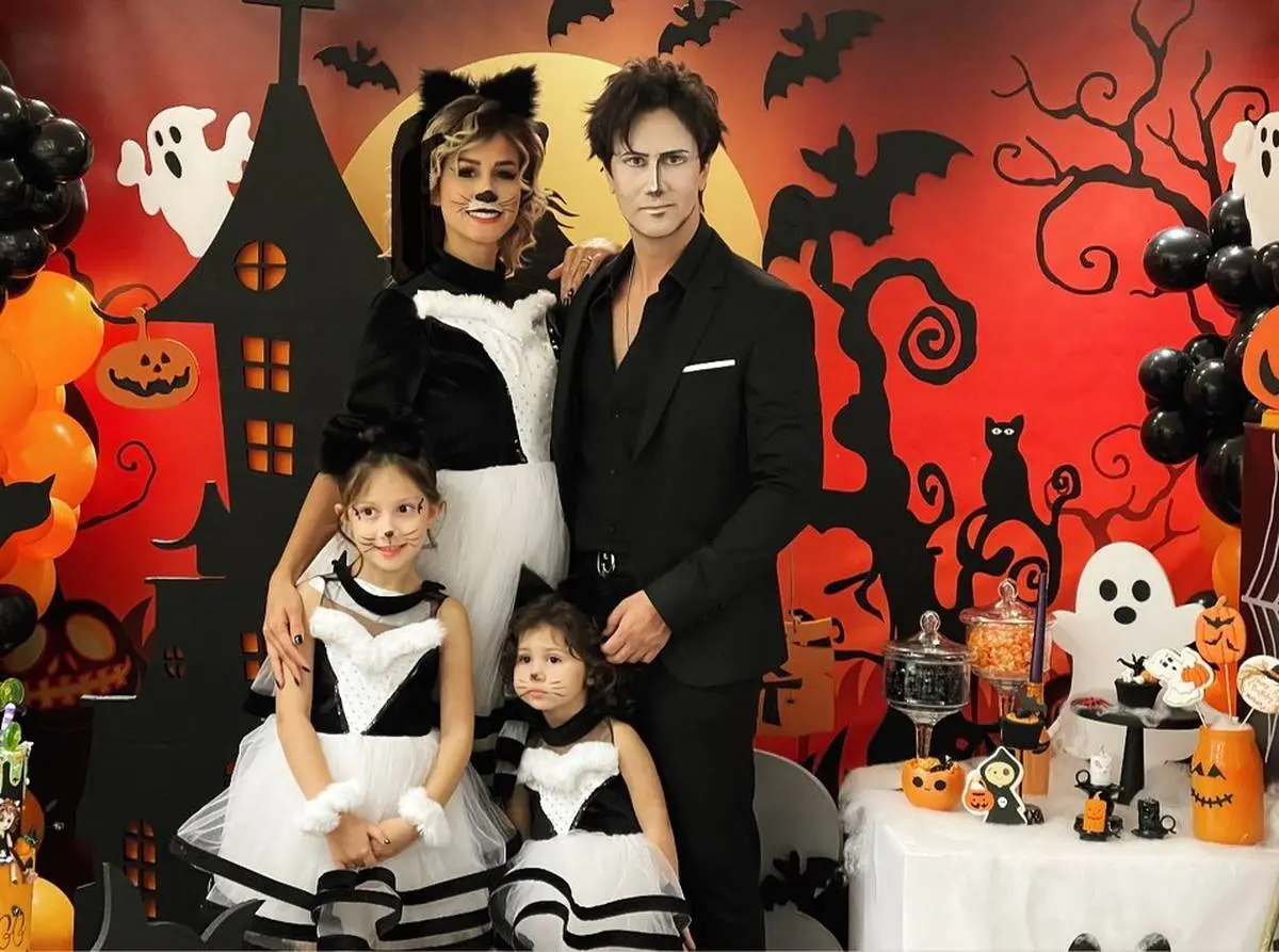 جلف بازی زن شاهرخ استخری با خواهر شوهرش در جشن هالووین | عکسهای شاهرخ استخری و خانواده اش