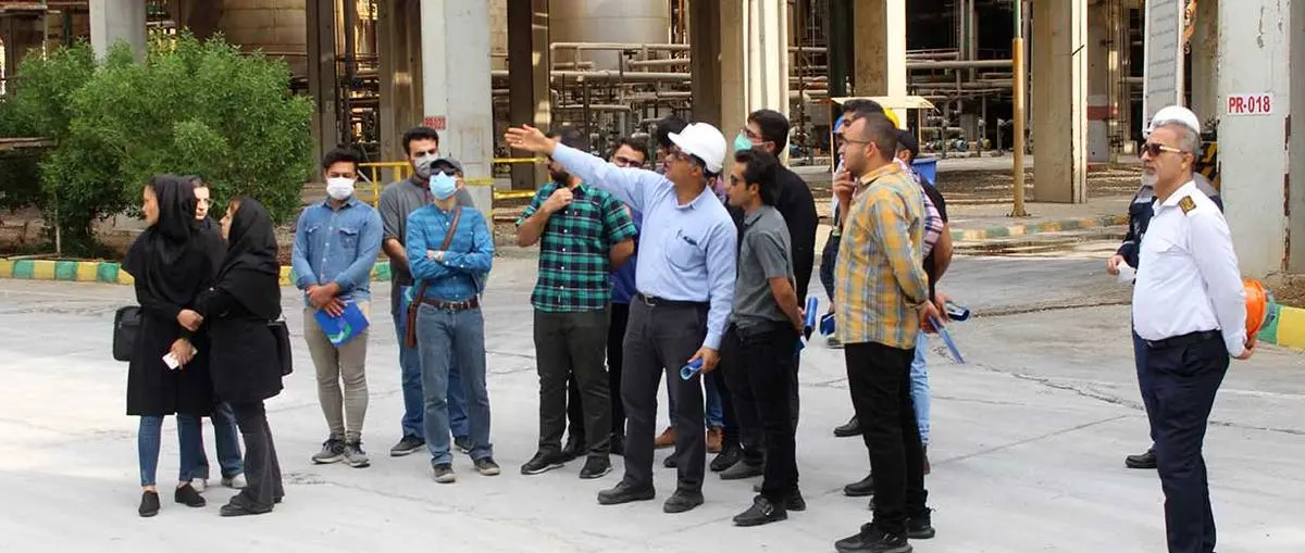 بازدید جمعی از دانشجویان دانشگاه صنعتی امیر کبیر واحد ماهشهر از مجتمع شرکت پتروشیمی خوزستان