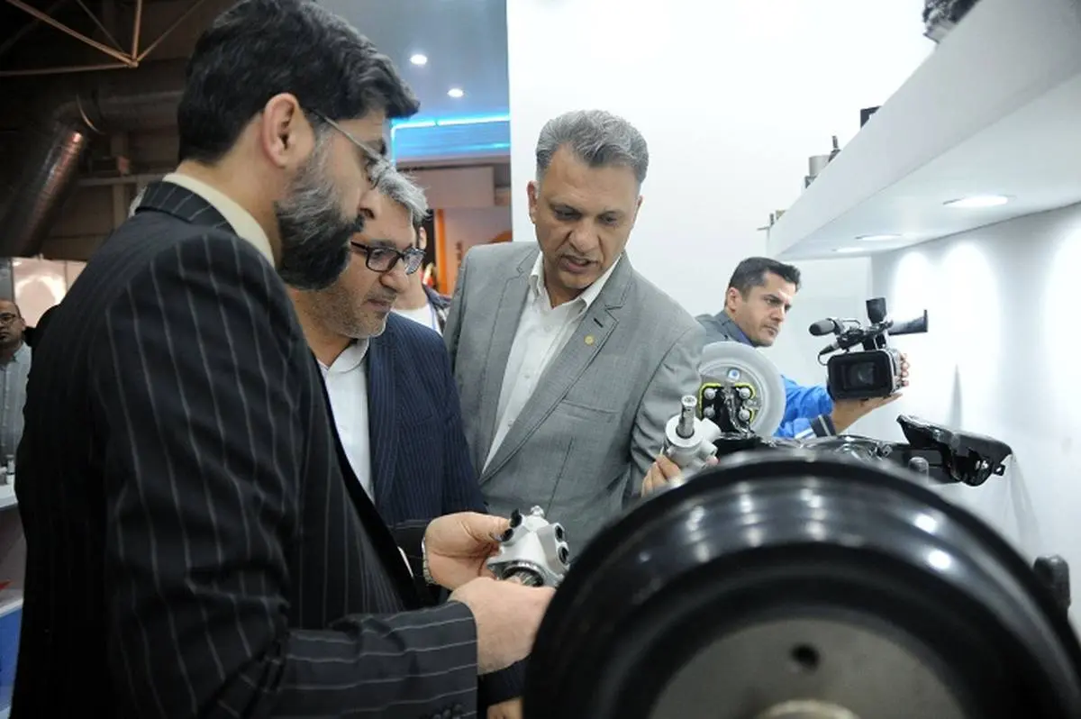 رایزنی برای تامین نقدینگی/روند داخلیسازی قطعات با سرعت ادامه دارد