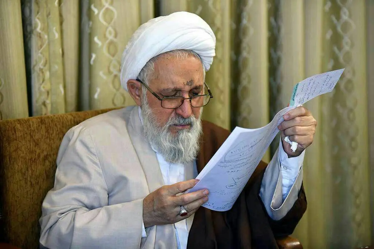 نامه اعتراضی امام‌جمعه شیراز و تولیت حرم حضرت شاهچراغ(ع) به وزیر اطلاعات