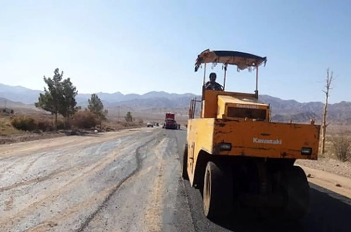 آسفالت معابر روستایی شهرستان بانه به روایت تصویر