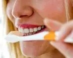 ساده ترین روش ها برای سفید کردن دندان در خانه | دیگر نگران زرد شدن دندان هایتان نباشید