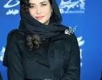 ببینید | پریناز ایزدیار 20 سال جوان شد | موهای چتری و ژست بچگانه پریناز ایزدیار در اکران فیلم جدیدش