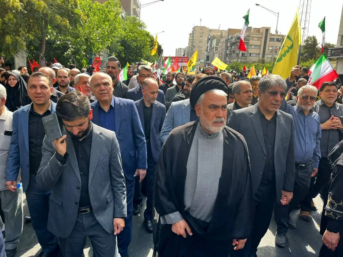 حضور مدیرعامل و کارکنان موسسه اعتباری ملل در مراسم تشییع شهدای اقتدار ملی