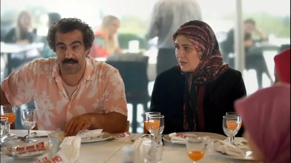 (ویدئو) خنده‌دارترین سکانس سریال پایتخت 6، ژست نقی برای بردن خانواده به ترکیه
