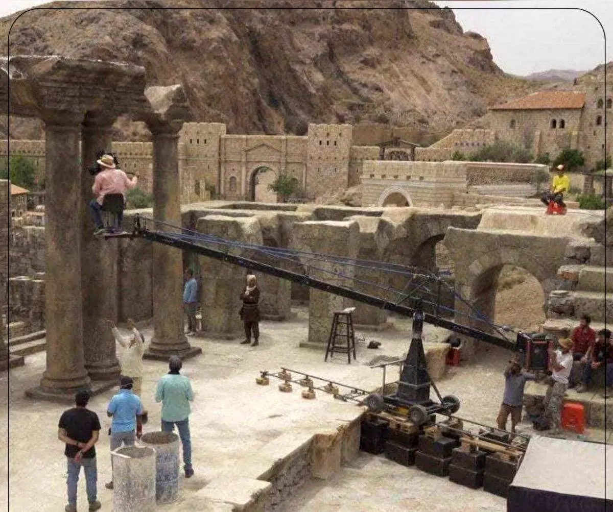 ۴ مصدوم و ٢ فوتی به دنبال فرو ریختن آوار در محل فیلمبرداری سلمان فارسی