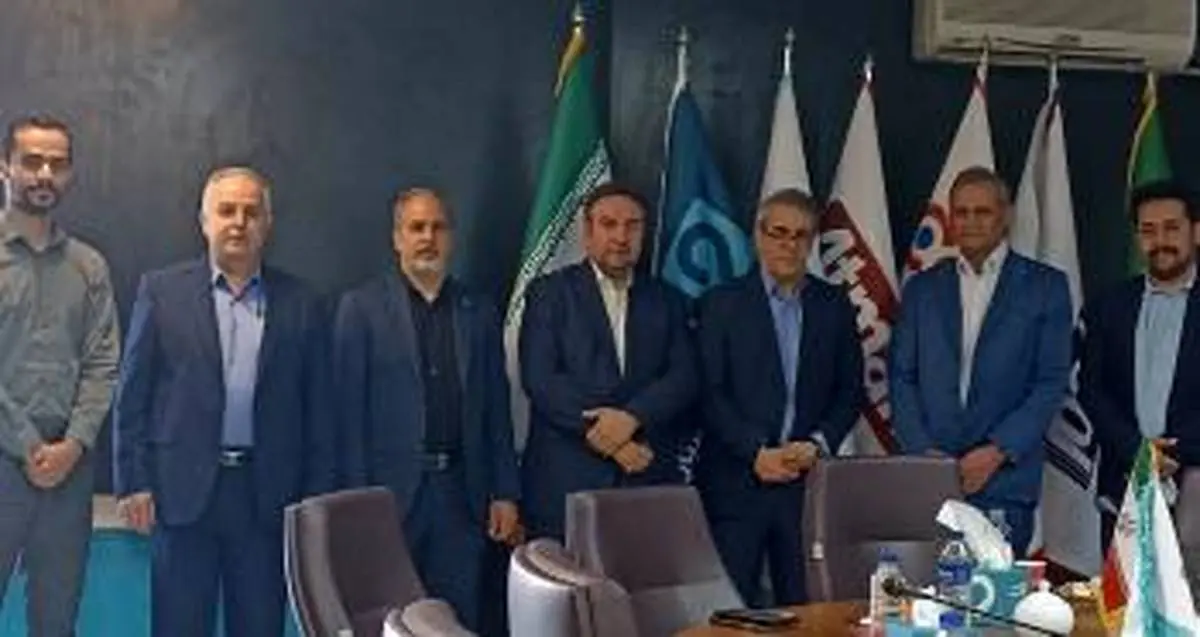 ارائه خدمات متناسب با نیاز شرکت های دانش بنیان در دستور کار اگزیم بانک ایران