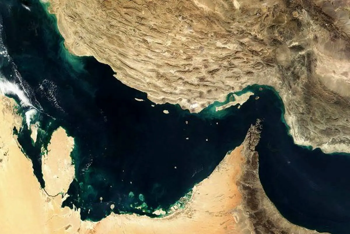 "خلیج فارس" درست است یا "خلیج عربی" ؟
