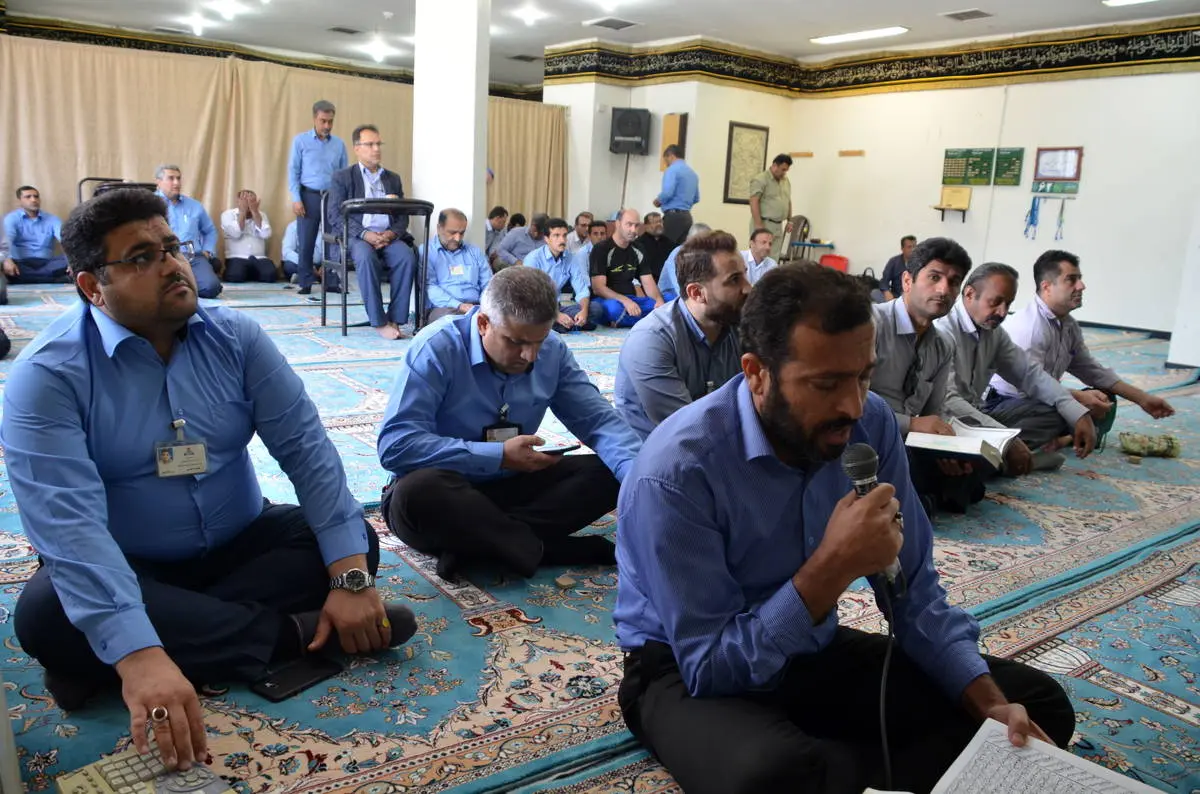 برگزاری مراسم دعای روز عرفه در پتروشیمی شهید تندگویان
