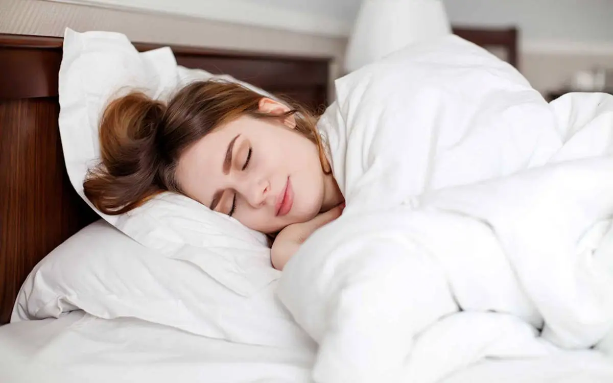 خواب نیم روزی برای سلامتی بدن مفید است یا مضر؟