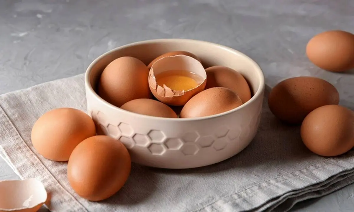 آیا مصرف تخم مرغ خام خوب است؟