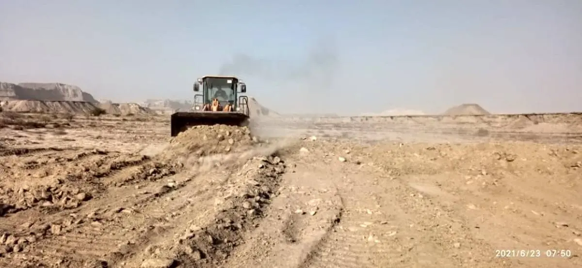 رفع تصرف22870مترمربع اراضی خالصه دولتی در سوزا قشم 
