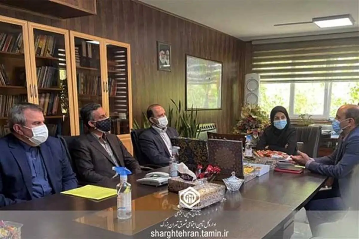 بازدید مدیرکل امور بیمه شدگان تامین اجتماعی از شعبه 27 تهران
