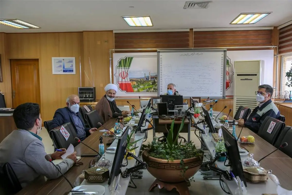 نشست تعاملی مدیرعامل ذوب آهن اصفهان با امام جمعه سده لنجان