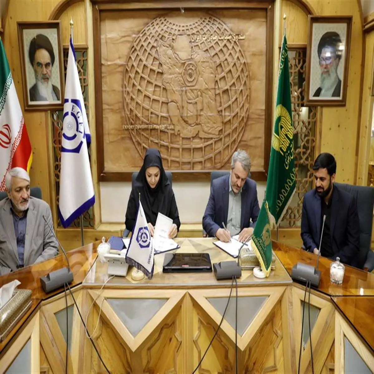 حمایت صندوق ضمانت صادرات ایران از واحد های تولیدی و صادراتی آستان قدس رضوی

