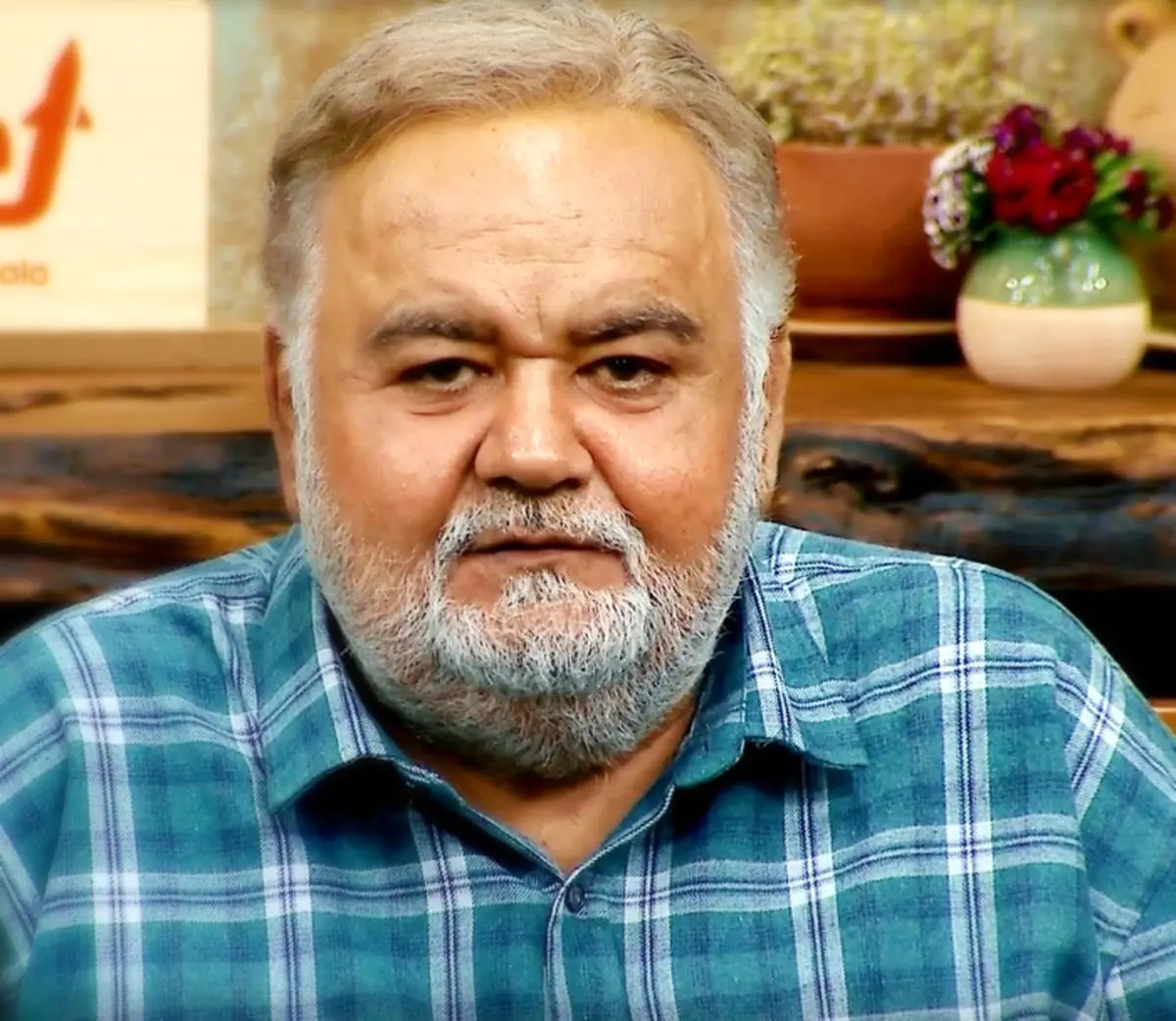 ویدیو | خاطره خنده دار اکبر عبدی درباره پدرش  بمب خنده شد 