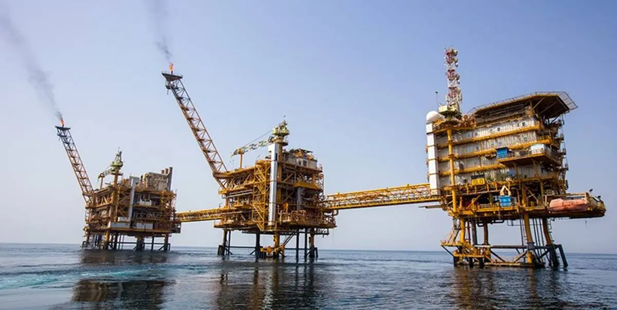 جزئیات تولید روزانه ۳ میلیون و ۸۶۱ هزار بشکه نفت ایران در سال ۹۶