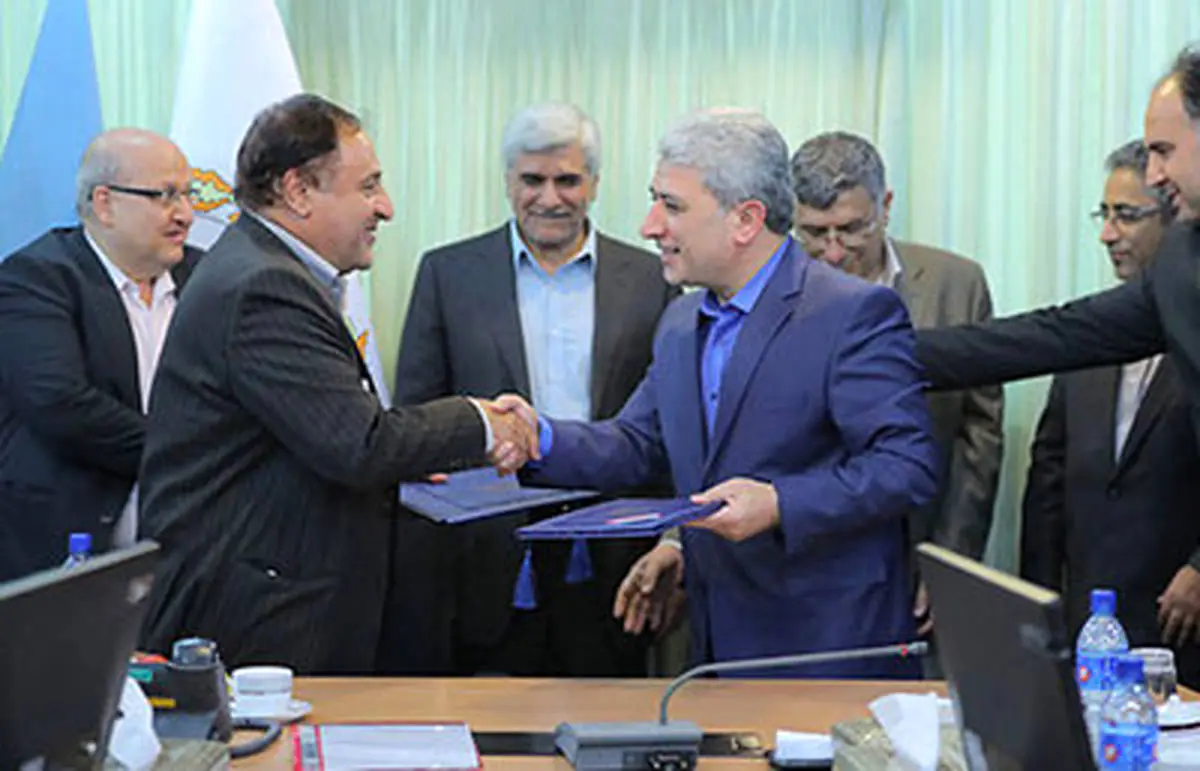 تفاهمنامه همکاری بین وزارت علوم و بانک ملی ایران امضا شد