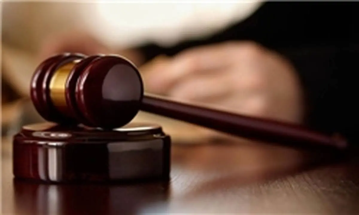 کاظمی: دادستان با عنوان «سوء استفاده از موقعیت شغلی» اضافه پرداخت‌ها را بازپس گیرد