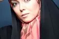 مراسم سالگرد درگذشت آزاده نامداری | ناراحتی دختر آزاده نامداری بر سر مزار مادر