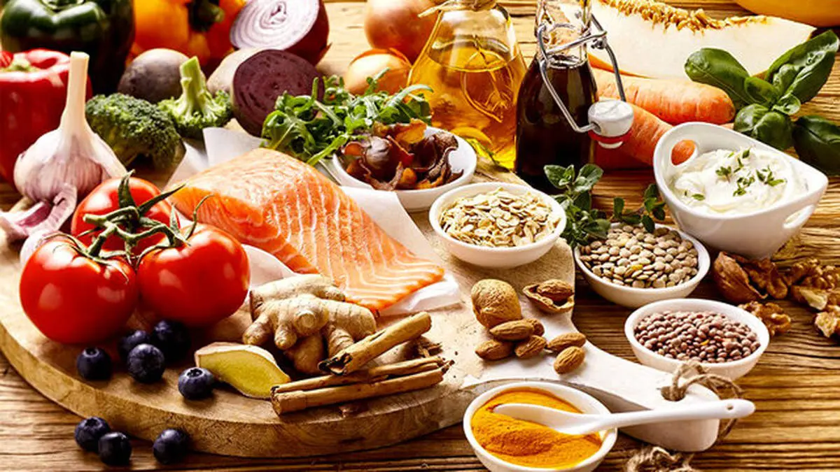 ارتباط چاقی با آلرژی‌ها | نقش تغذیه در حساسیت‌های فصلی