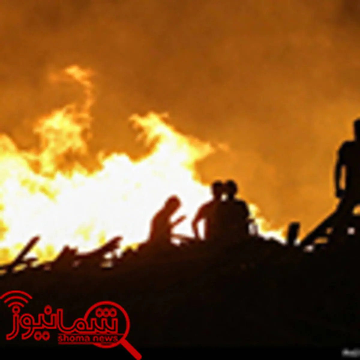 دود آتش سوزی هورالعظیم در آسمان خوزستان