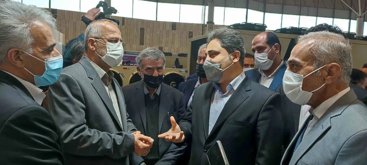 بازدید سردار سید محمد تقی شاهچراغی از غرفه صنعت ورق آرین پاژ 