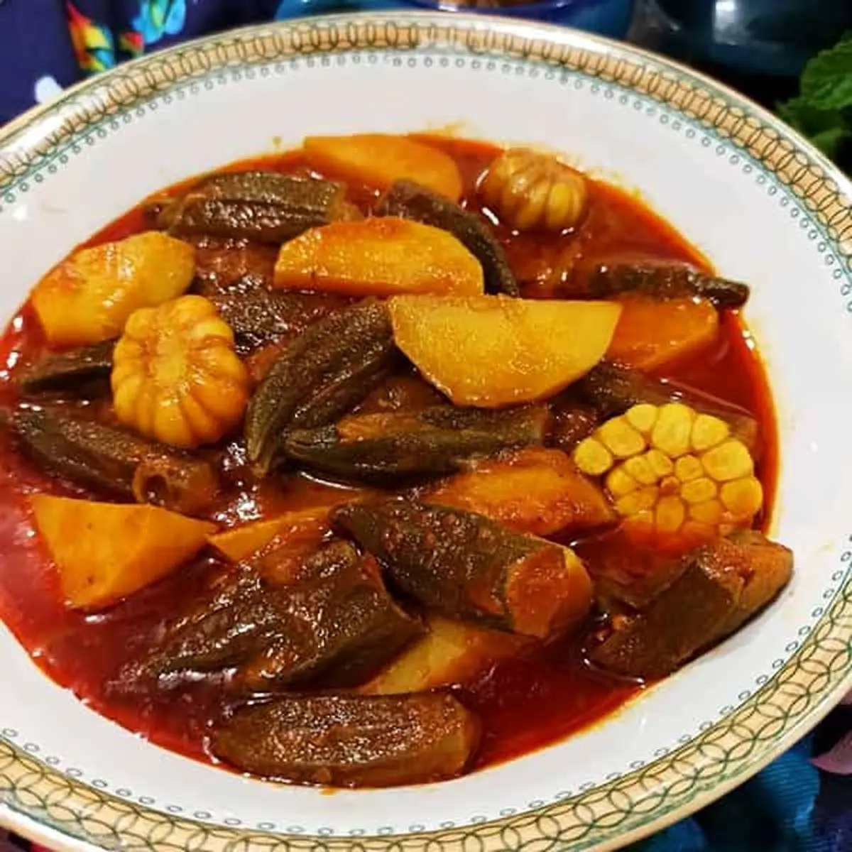 برای شامت یک غذای فوری درست کن / طرز تهیه خوراک بامیه با طعمی بی نظیر