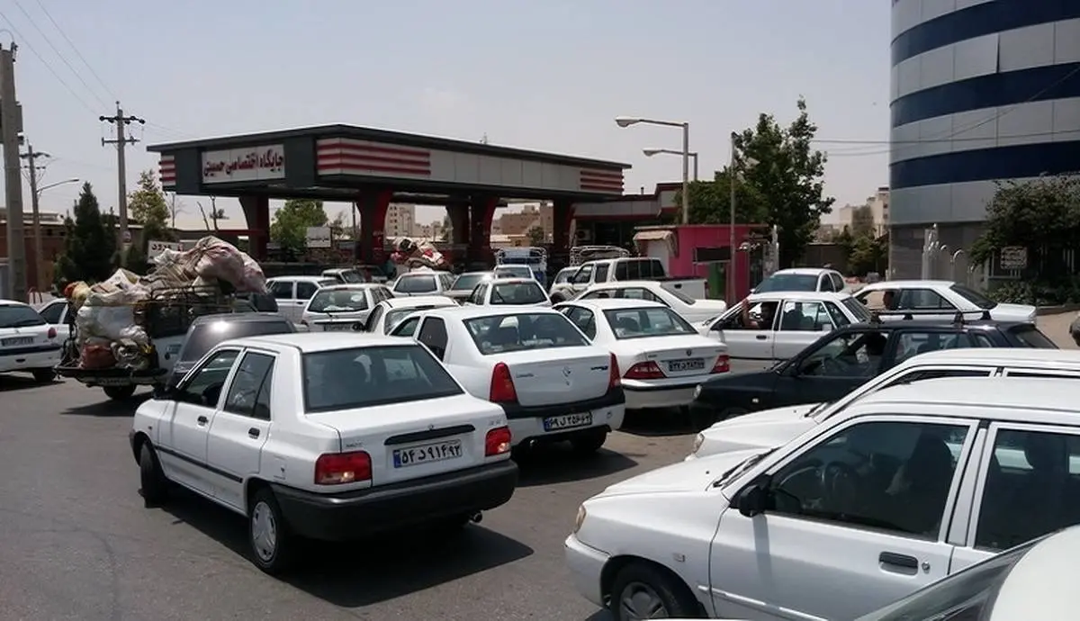 علت شلوغی پمپ بنزین ها چیست؟