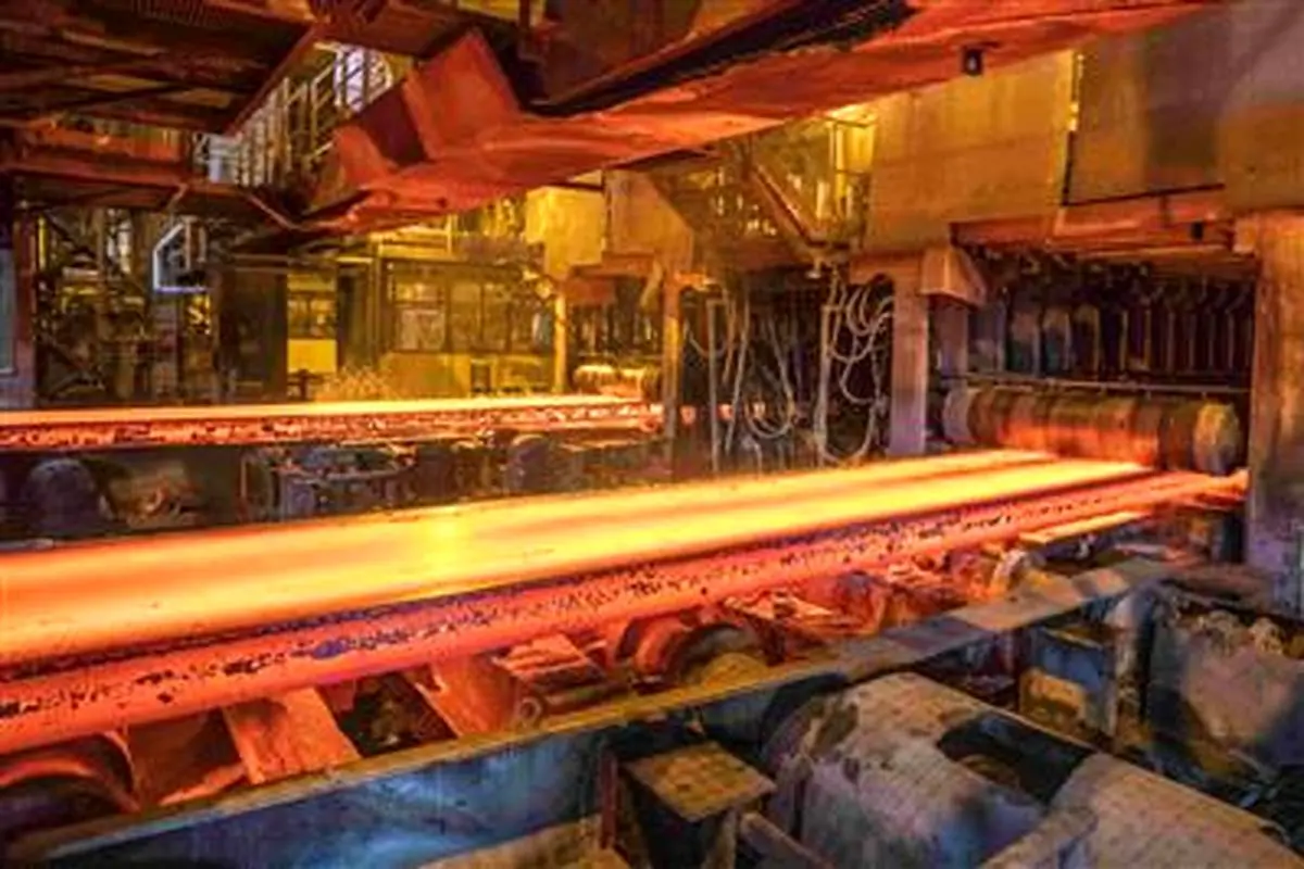 فولاد مبارکه مرز تولید ۷۰۰هزار تن در فولادسازی را رد کرد