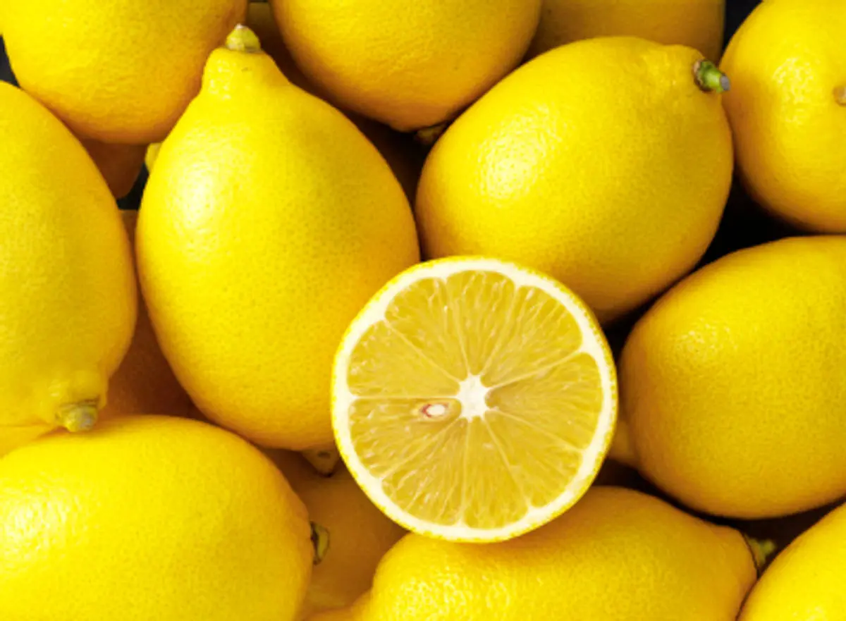 چه کسانی نباید لیمو مصرف کنند؟