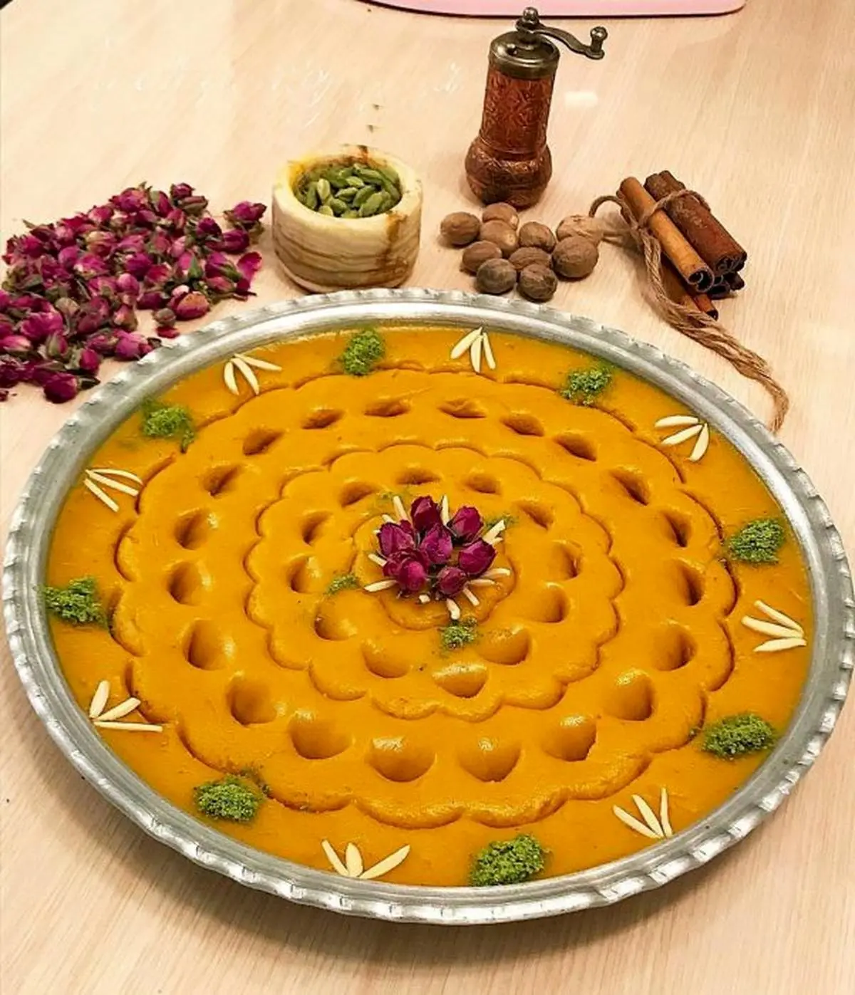 طرز تهیه حلوا شیر خوشمزه و متفاوت