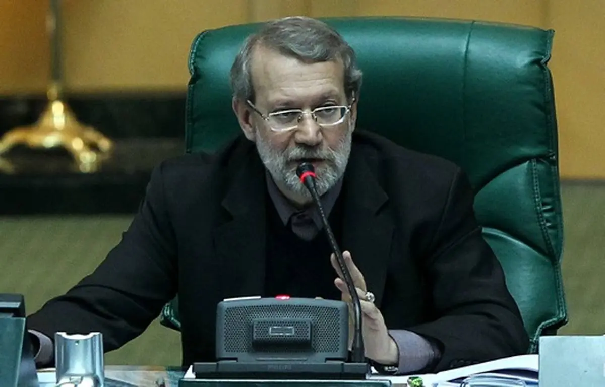 لاریجانی پای مجلس را از قراردادهای نفتی بیرون کشاند