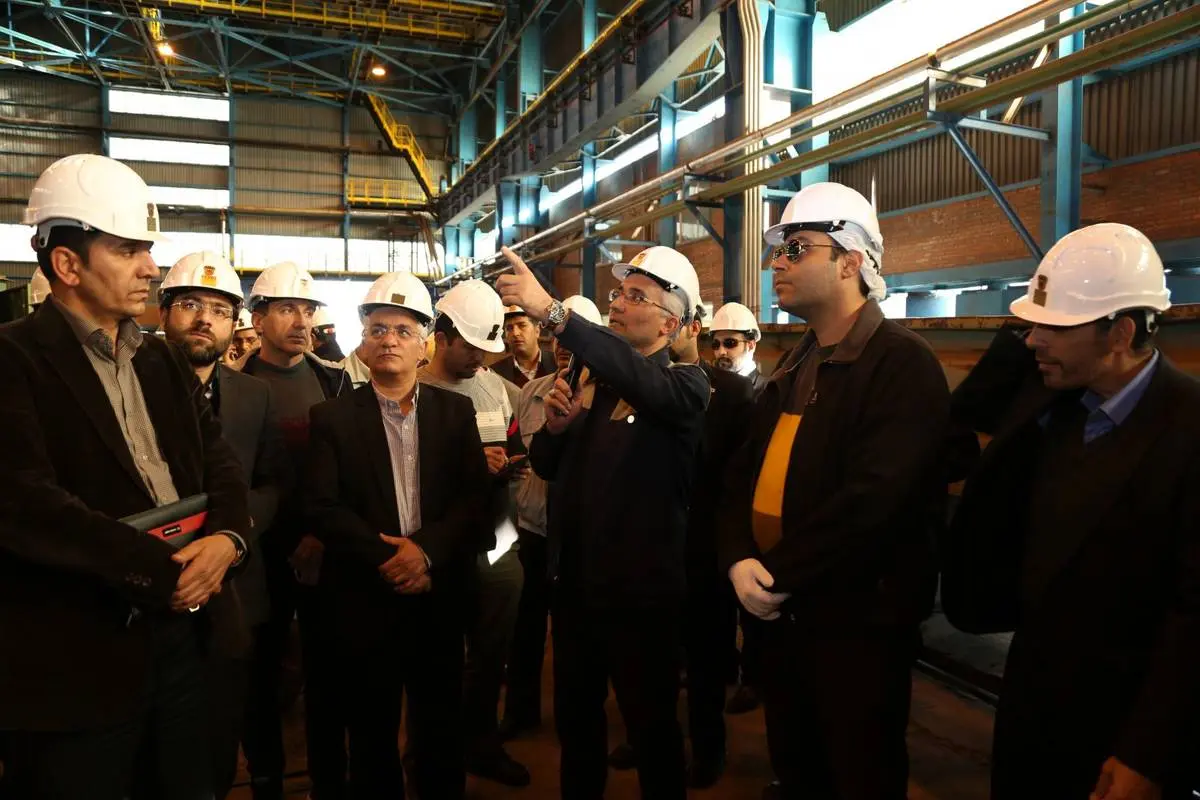 بازدید مسئولین شستا از خط تولید و پروژه های توسعه ذوب آهن اصفهان
