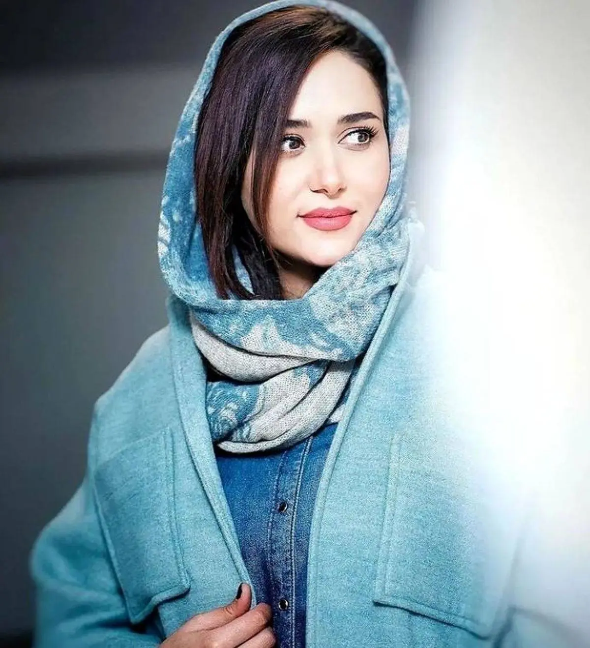 لباس جدید بازیگر سریال جیران همه را شوکه کرد | پریناز ایزدیار در این عکسش مثل ماه می درخشد