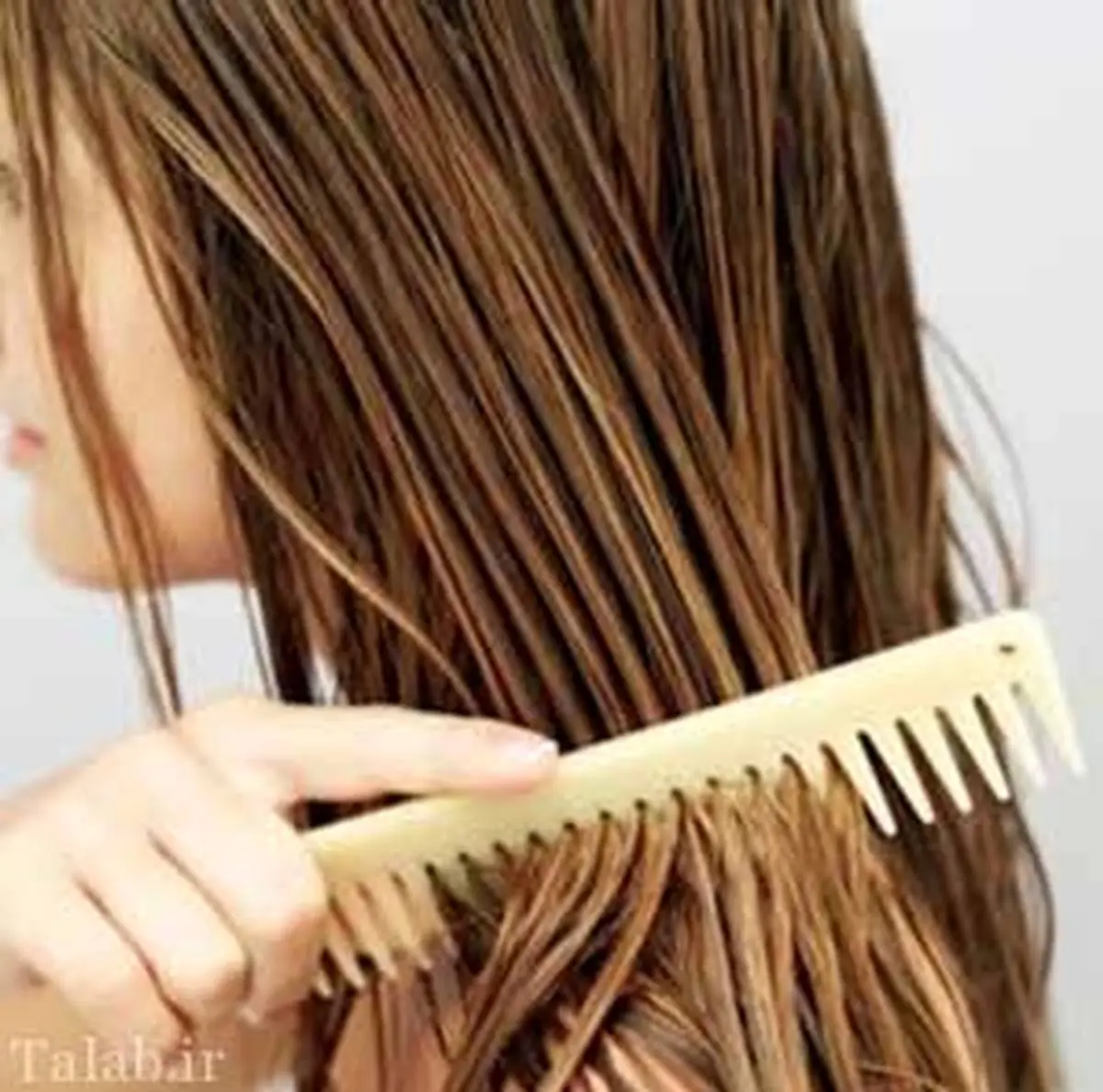 ۳ کاری که اگر دختران انجام دهند جذابیت موهایشان را از دست می دهند
