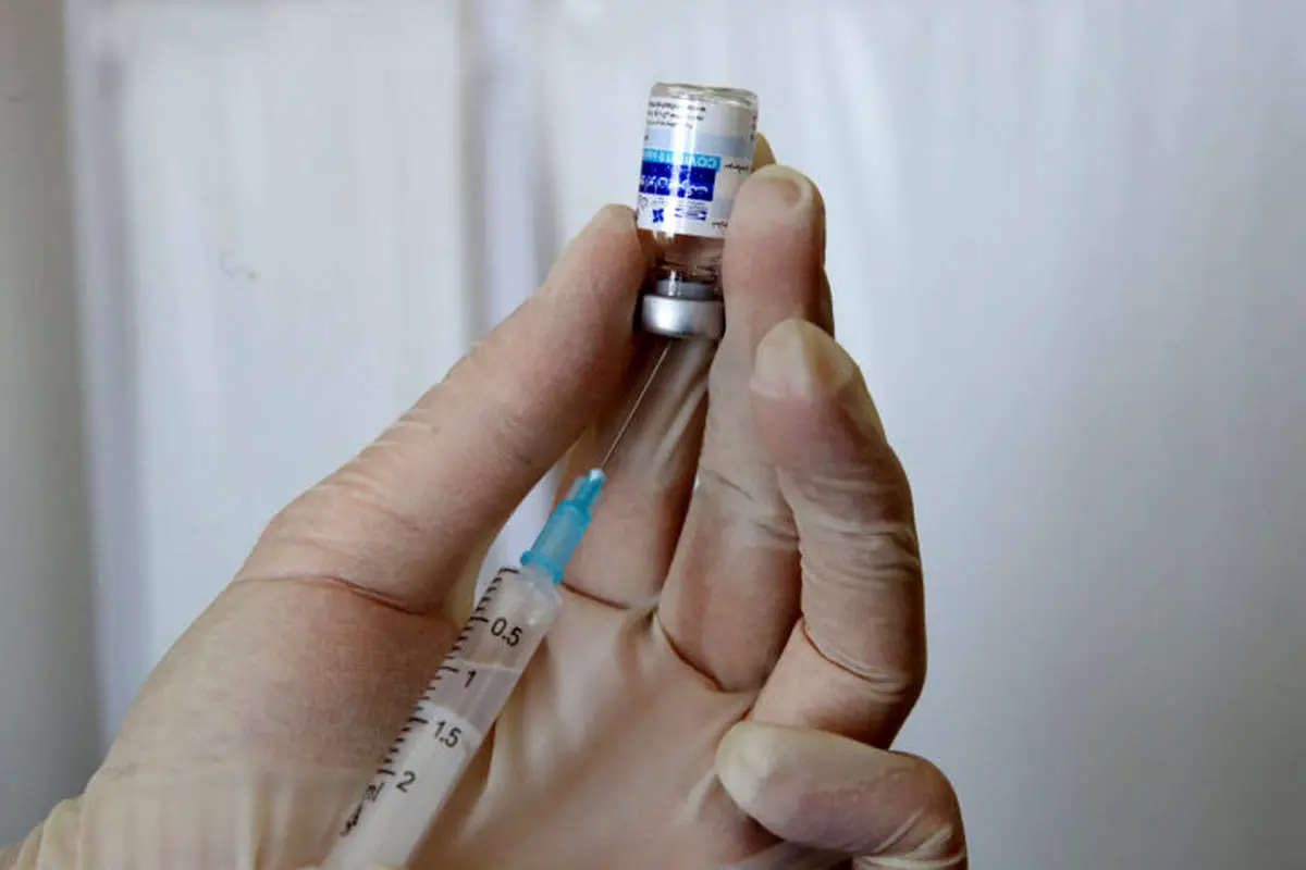 دوز سوم واکسن کرونا بزنیم دیگه کرونا نمی‌گیریم؟ 