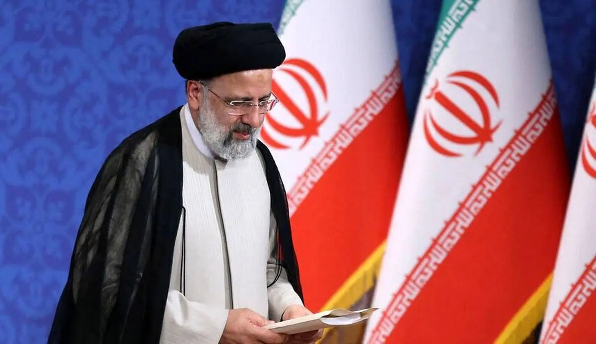 رئیسی پس از ادای سوگند: تحریم‌ها علیه ملت ایران باید لغو گردد/ از هر طرح دیپلماتیک که این هدف را محقق کند، حمایت می‌کنیم