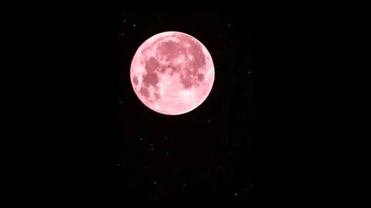 اولین اطلاعات از "ماه صورتی" در آسمان + ویدئو