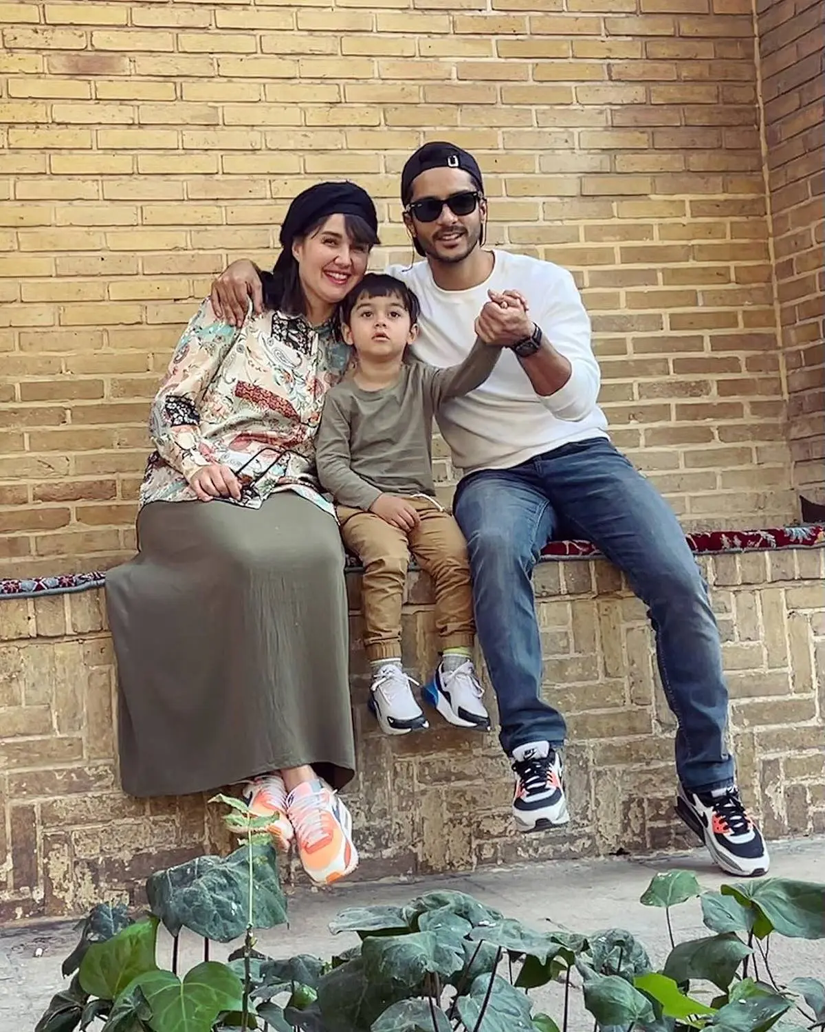ساعد سهیلی و همسر خارجی اش در جشنواره فجر | لباس شیک و منظم گلوریا هاردی 