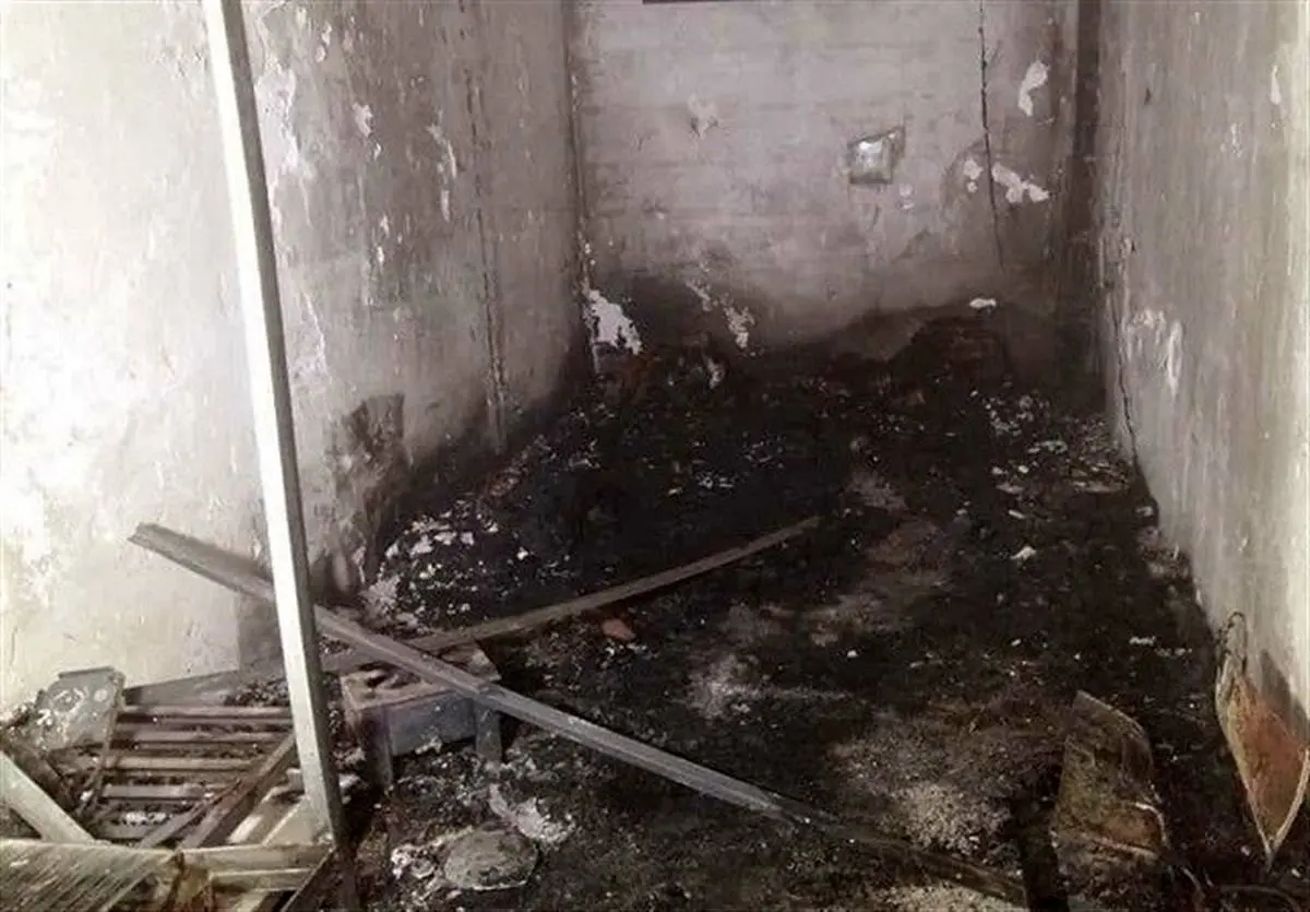مرگ هولناک کارگر جوان در آتش‌سوزی اتاقک ۱۰ متری + تصاویر