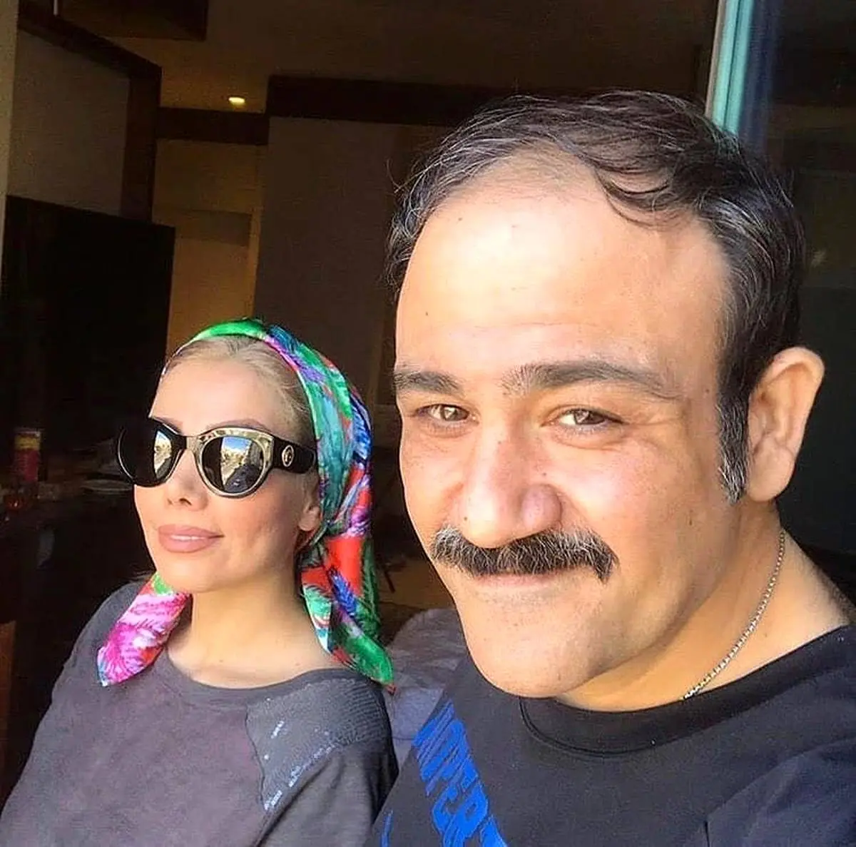 دلخوشی مهران غفوریان بعد از بیماری نگران کننده اش | مهران غفوریان و همسرش