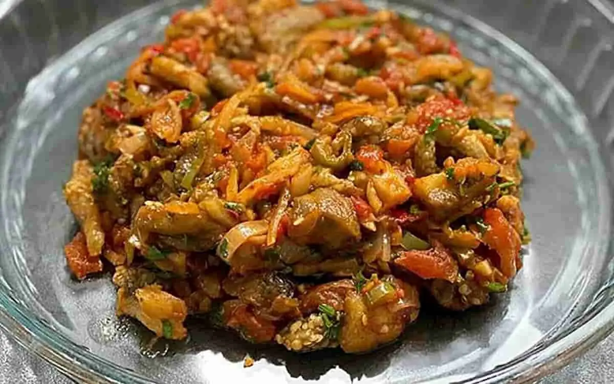 طرز تهیه خوراک نونی ساده و سریع ایرانی با گوشت و بادمجان