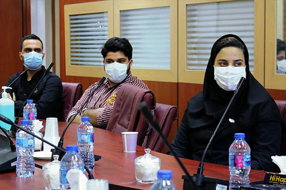 نخستین نشست "گفتمان جوانان ایران کیش" به مناسبت روز جوان
