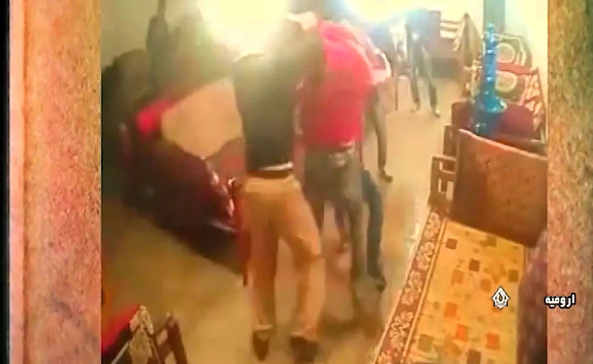 درگیری وحشیانه در قهوه خانه ۲ نفر را قربانی کرد + ویدئو