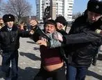 بازداشت ده‌ها قزاقستانی معترض به مرگ یک مخالفِ زندانی
