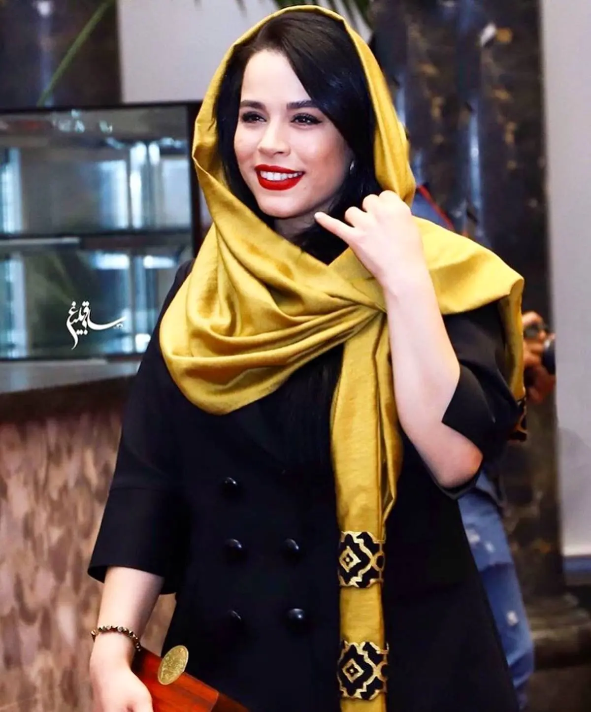 گریم متفاوت  ملیکا شریفی نیا در جشنواره فجر | محال است خانم بازیگر را در این عکس بشناسید 